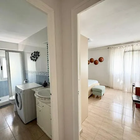 Apartsalou Hawai サロウ